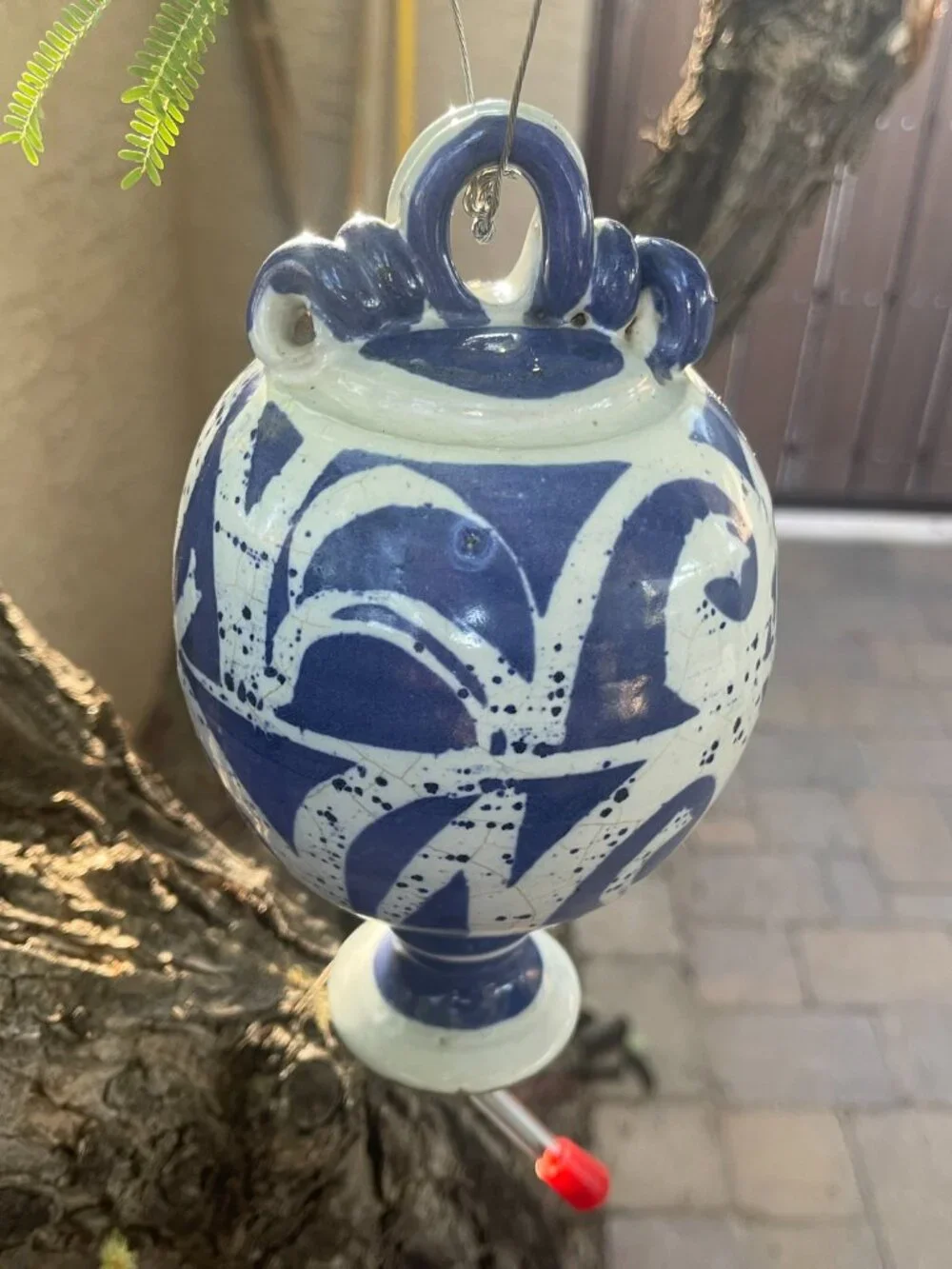Here is a Spanish Fajalauza Botijo Studio Pottery Hand-painted Bird Feeder